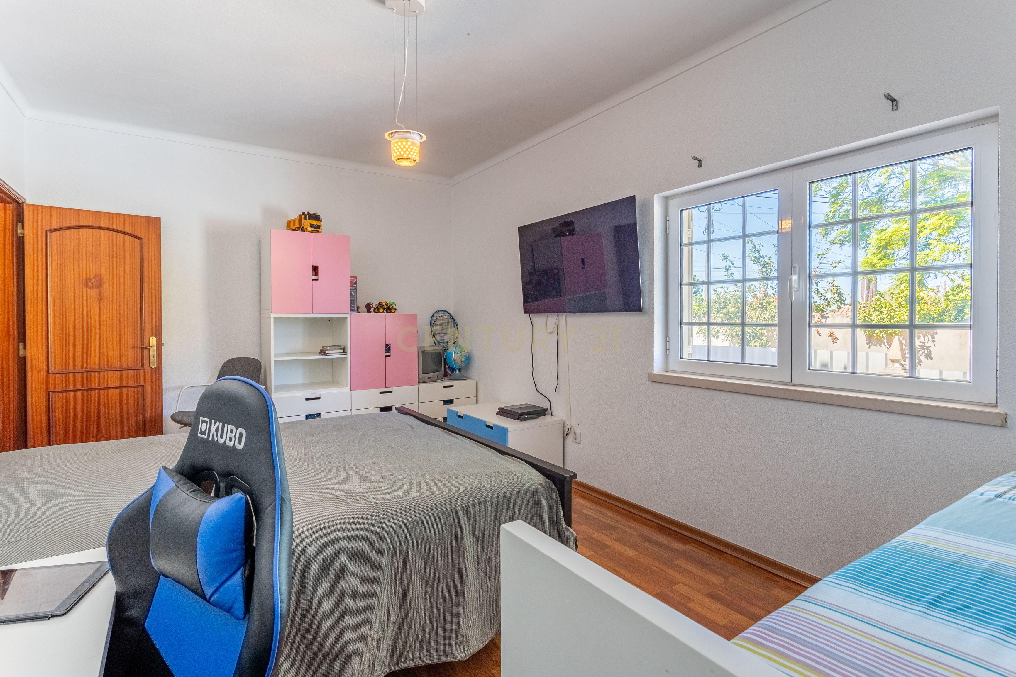 Fotografia 9 de A moradia T5 que procurava em Cabanas, Quinta do Anjo!