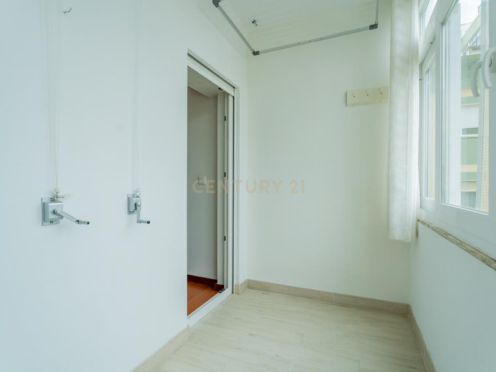 Apartamento T3 - Oeiras - Image 43