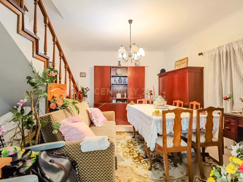 Moradia bifamiliar T2 + T1 em Valbom - Gondomar - Image 19