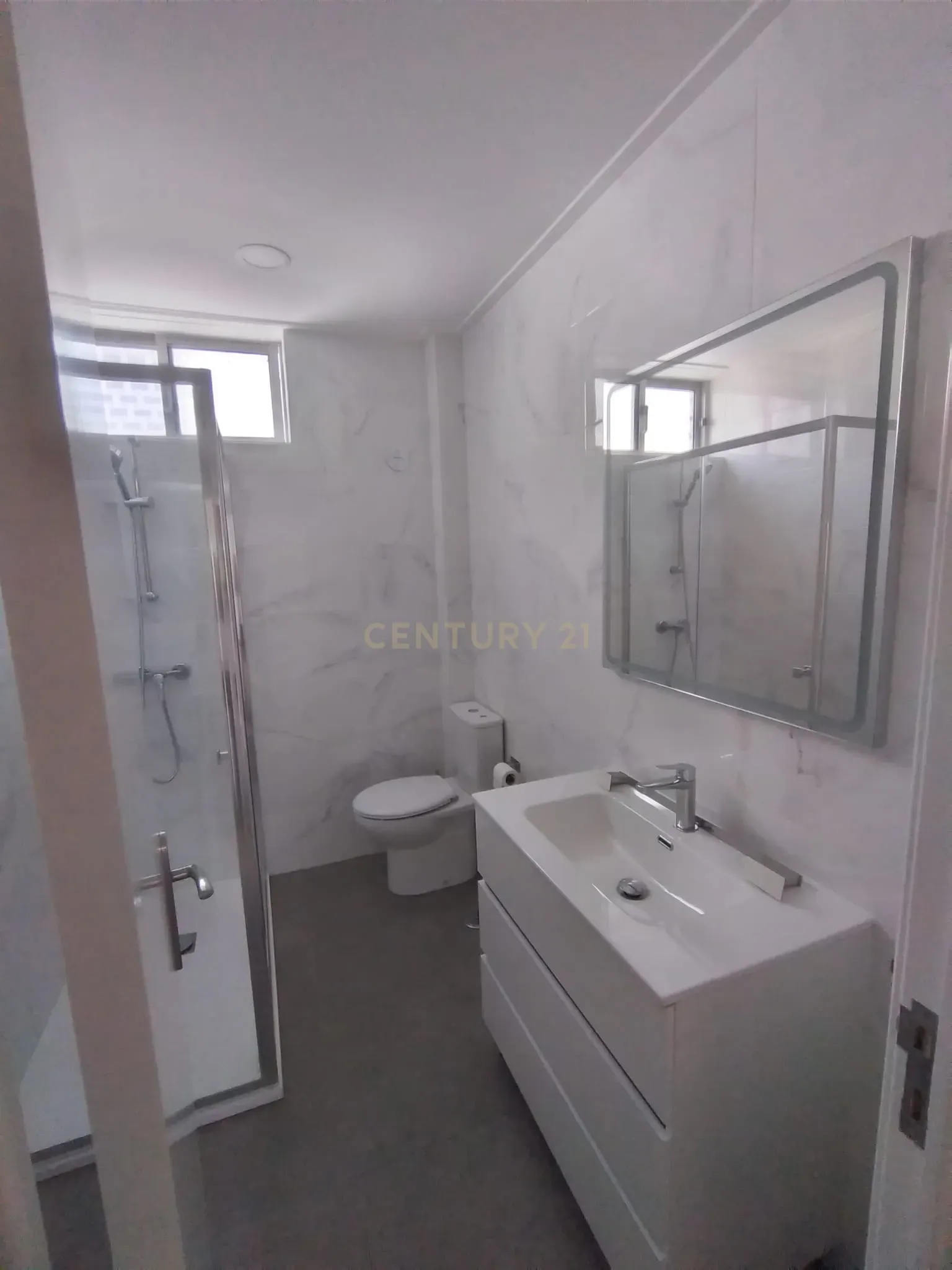 Fotografia 7 de T2 Totalmente Renovado | Santa Iria da Azóia | 265.000 €