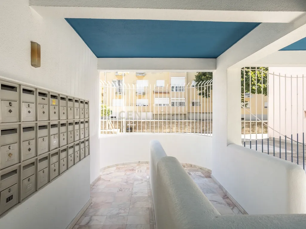 Apartamento T3 Remodelado em São Domingos de Benfica | 2 WC - Image 25