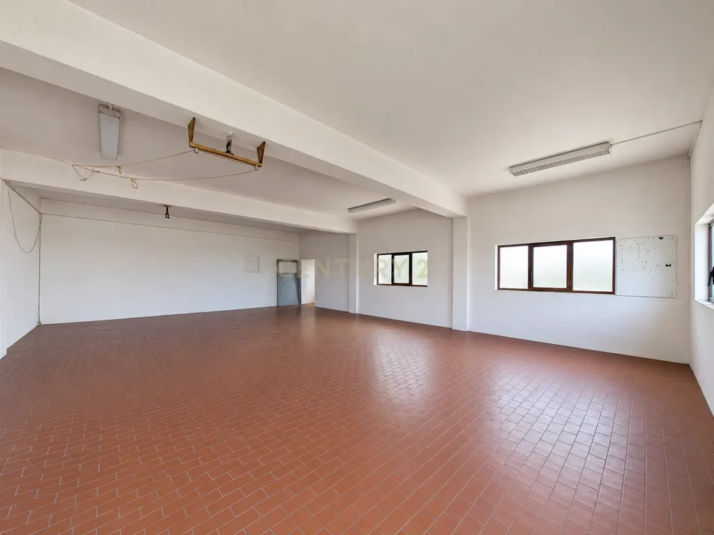 Pinhal Palmeira - Moradia Bifamiliar + Moradia T2 com Armazém em Terreno de 1.010 m² - Image 67
