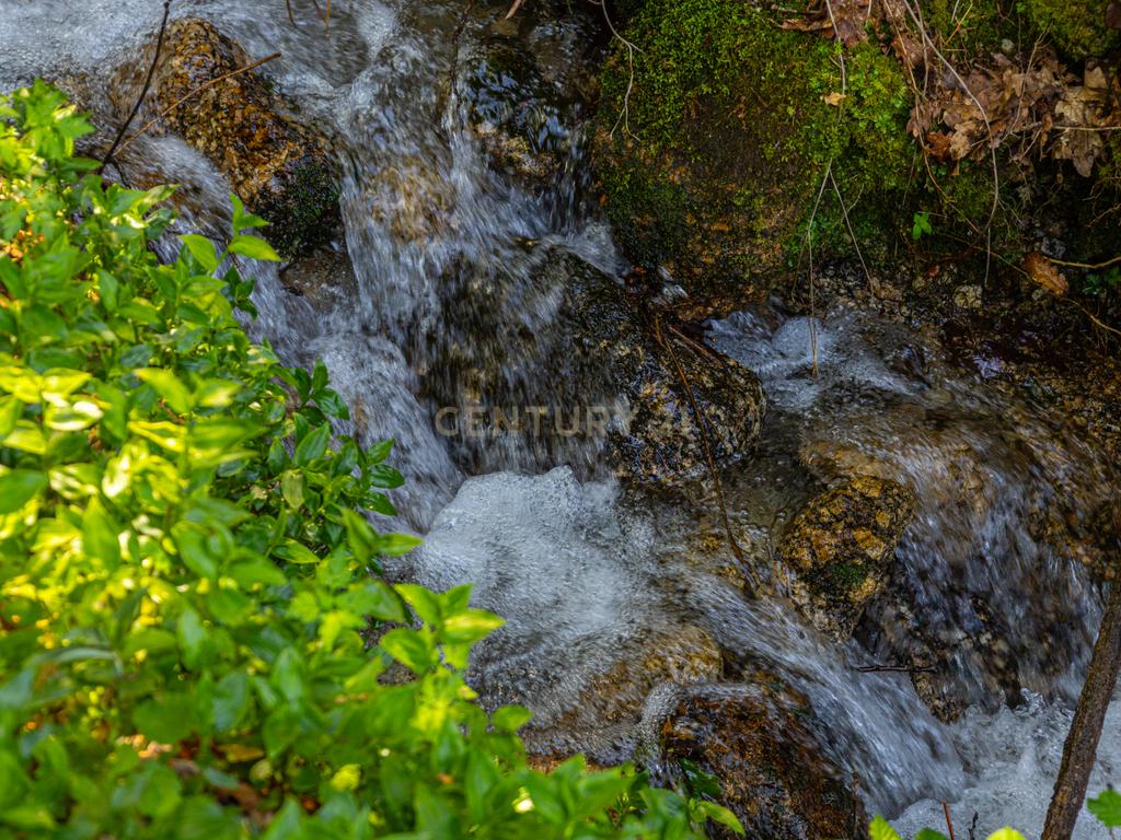 Um Refúgio no Gerês com 2 casas junto ao Rio  - Image 60