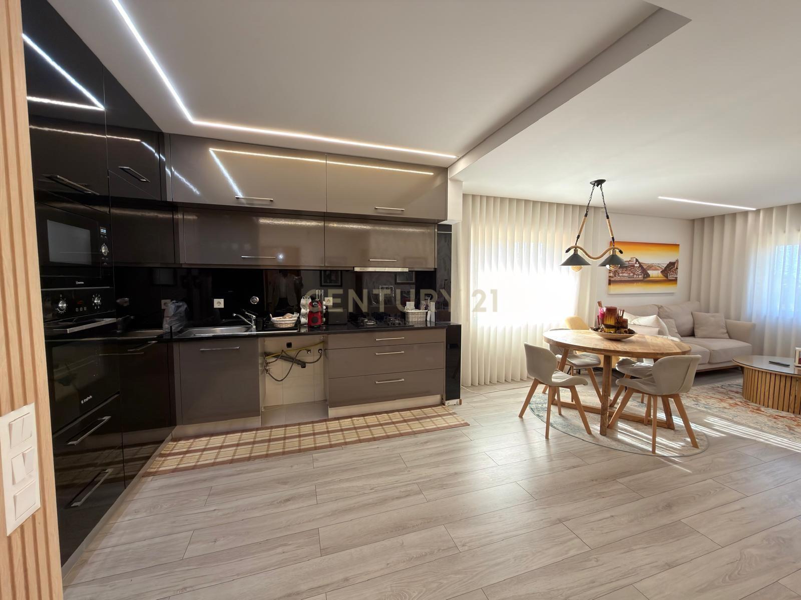 Apartamento T2 à venda em Nogueira da Regedoura, Santa Maria da Feira — foto 3