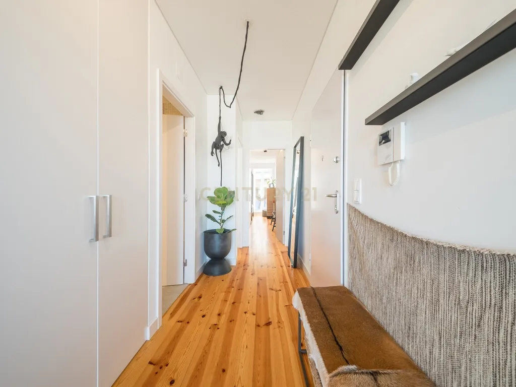 Apartamento T1 em Alcantara - com estacionamento - Image 9