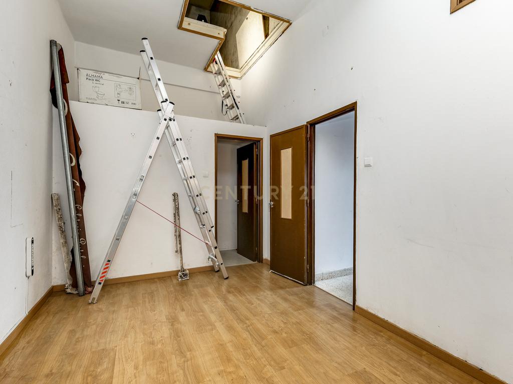 Loja no Lumiar, na Calçada de Carriche com 60 m2 num só piso - Image 6
