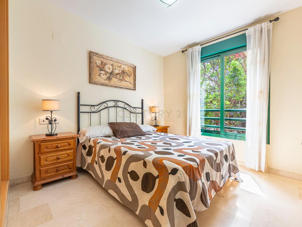 APARTAMENTO EM ESTEPONA: CONFORTO E LOCALIZAÇÃO PRIVILEGIADA - Image 16