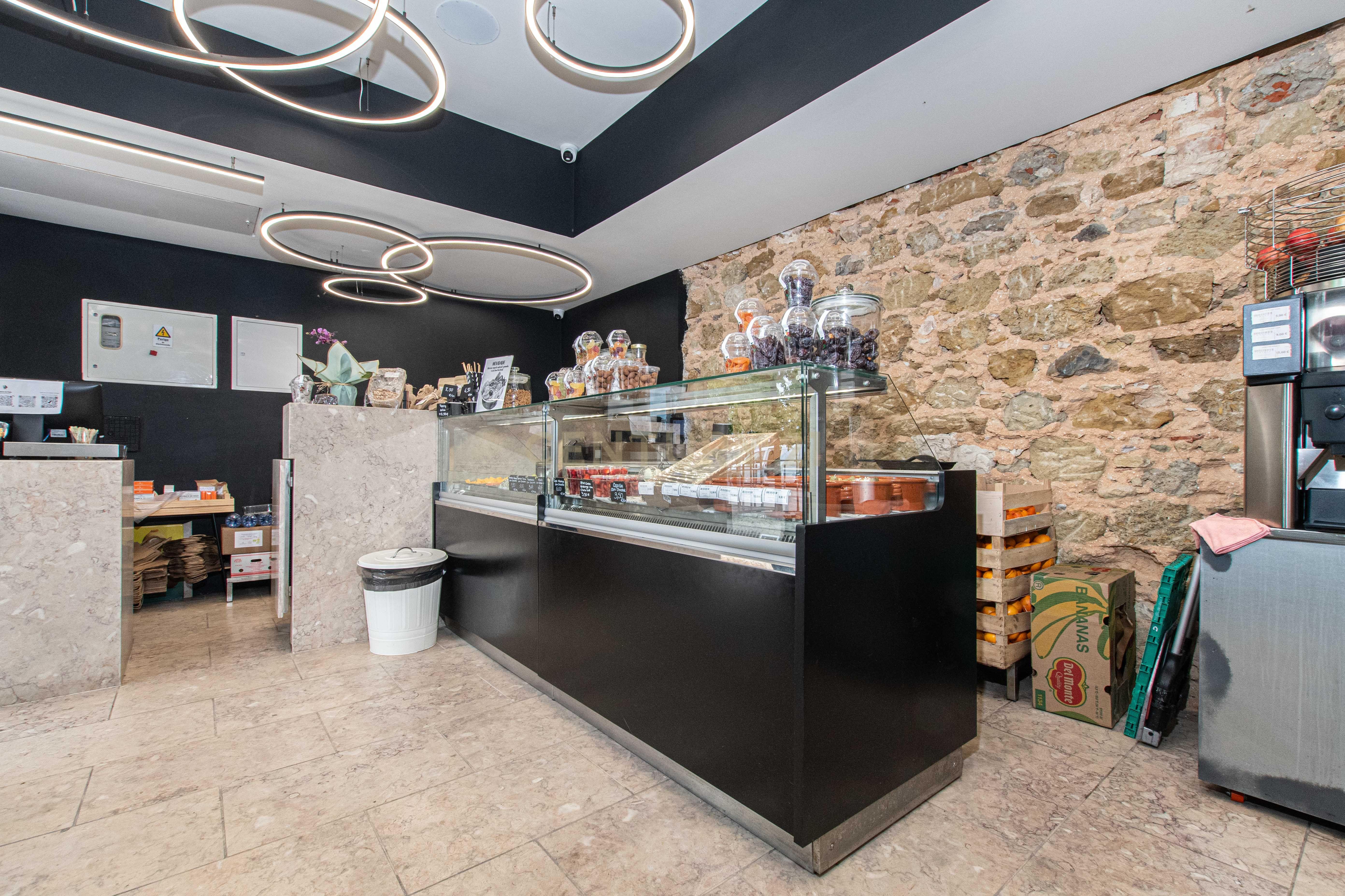 Trespasse Frutaria – Mercado da Ribeira / Time Out Market