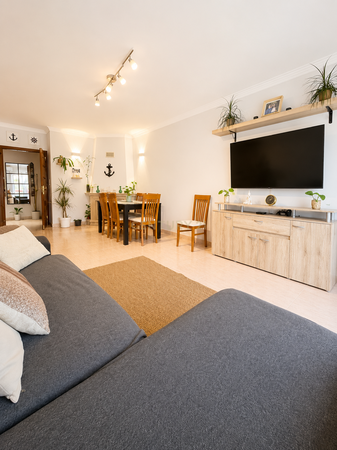 Fotografia 9 de Apartamento T2 com Parqueamento | Rio de Mouro | Casais de Mem Martins