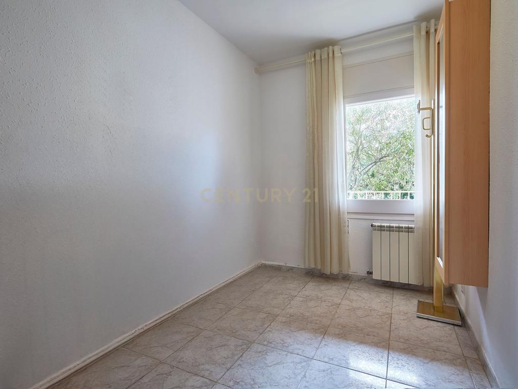 Moradia com vista para o mar e 3 habitações independentes em Canet de Mar - Image 51