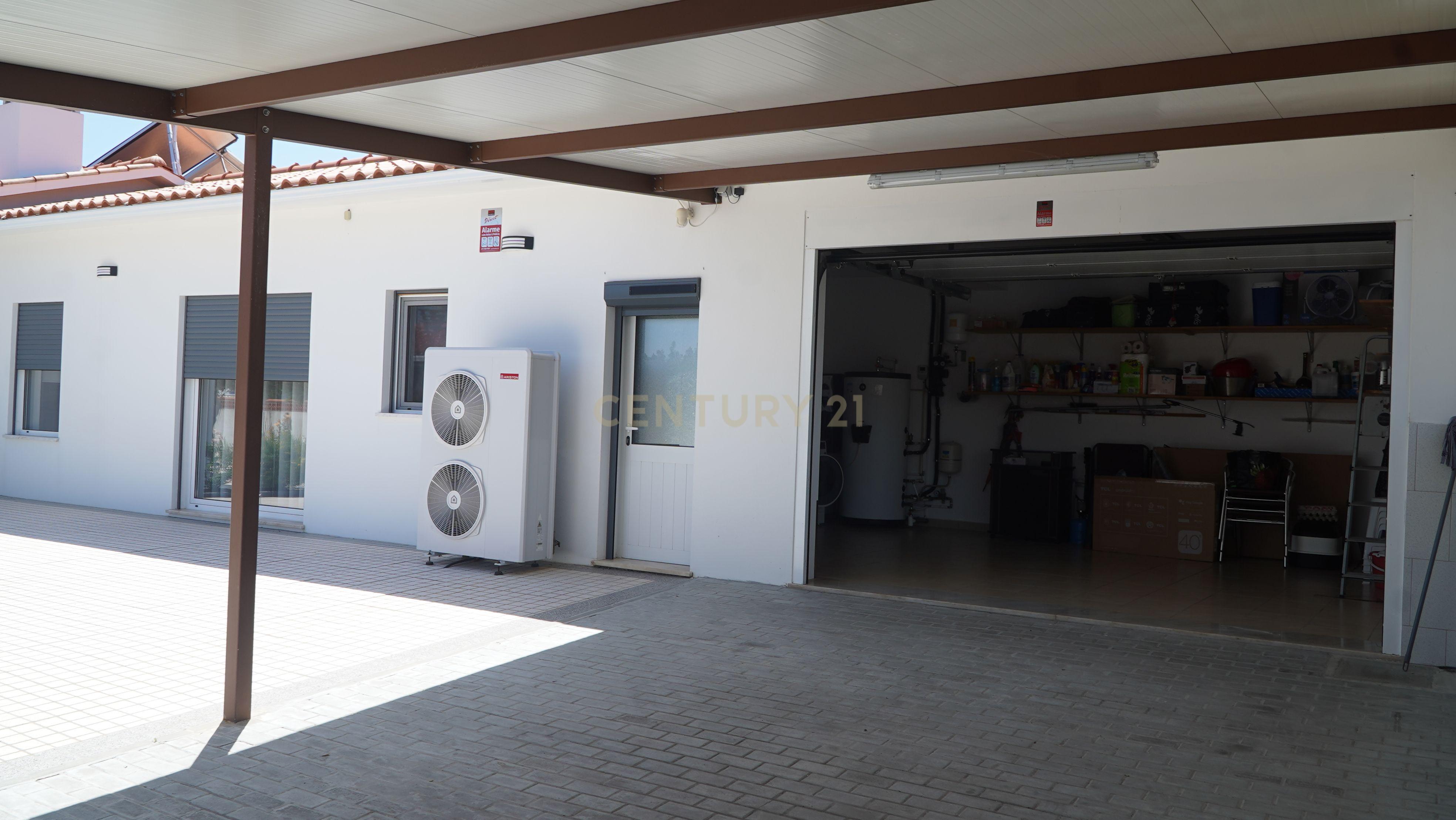 Moradia Renovada em Vieira de Leiria, Marinha Grande - View 4