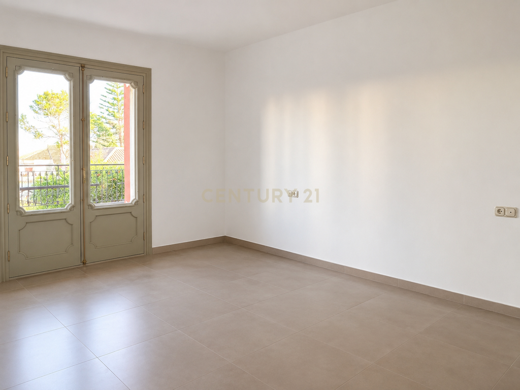 Grande moradia independente com vista para o mar, piscina privada e enorme potencial em Benalmádena - Image 22