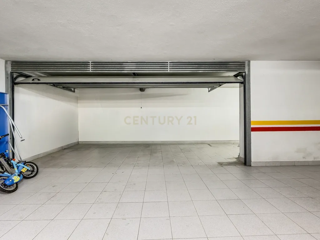 Apartamento T3 na Serra das Brancas, com box de 67m2 e arrecadação. - Image 30