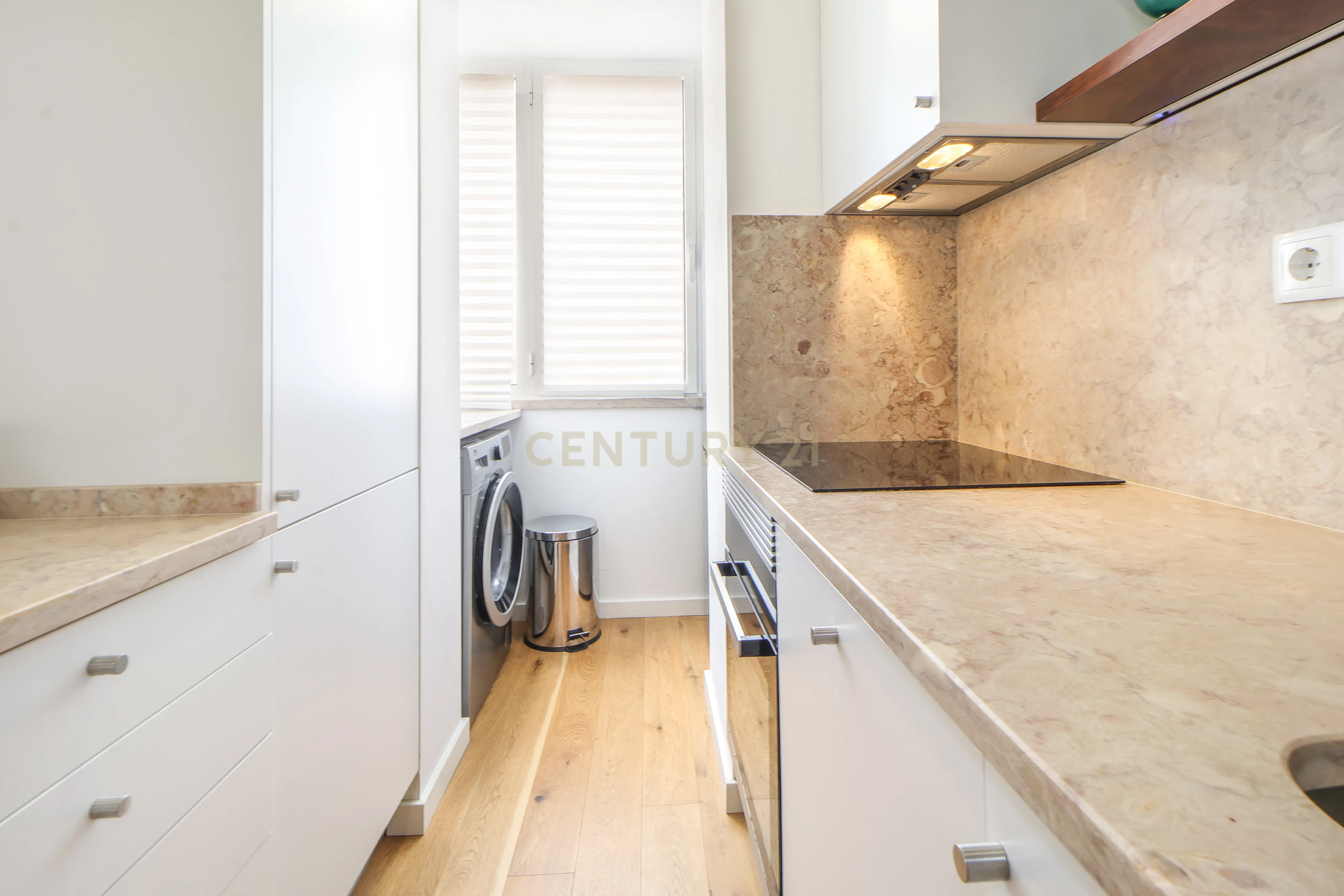Apartamento T1 mobilado e equipado nas Avenidas Novas, Lisboa - Image 8
