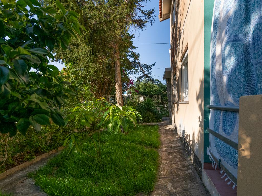 Andar de moradia perto da praia da Parede - Image 27