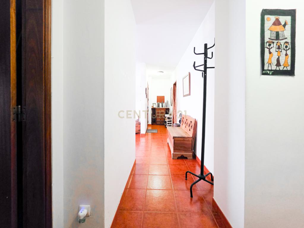 Apartamento T3 na Rua Afonso Castro, em Setúbal com Vista Panorâmica - Image 8