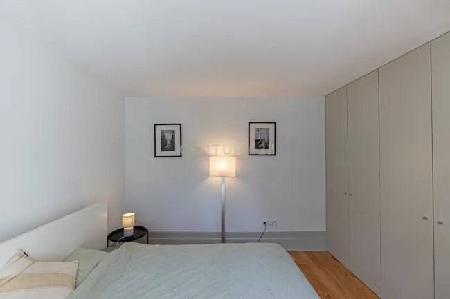 Apartamento T1 de charme com jardim no centro do Porto - Image 12