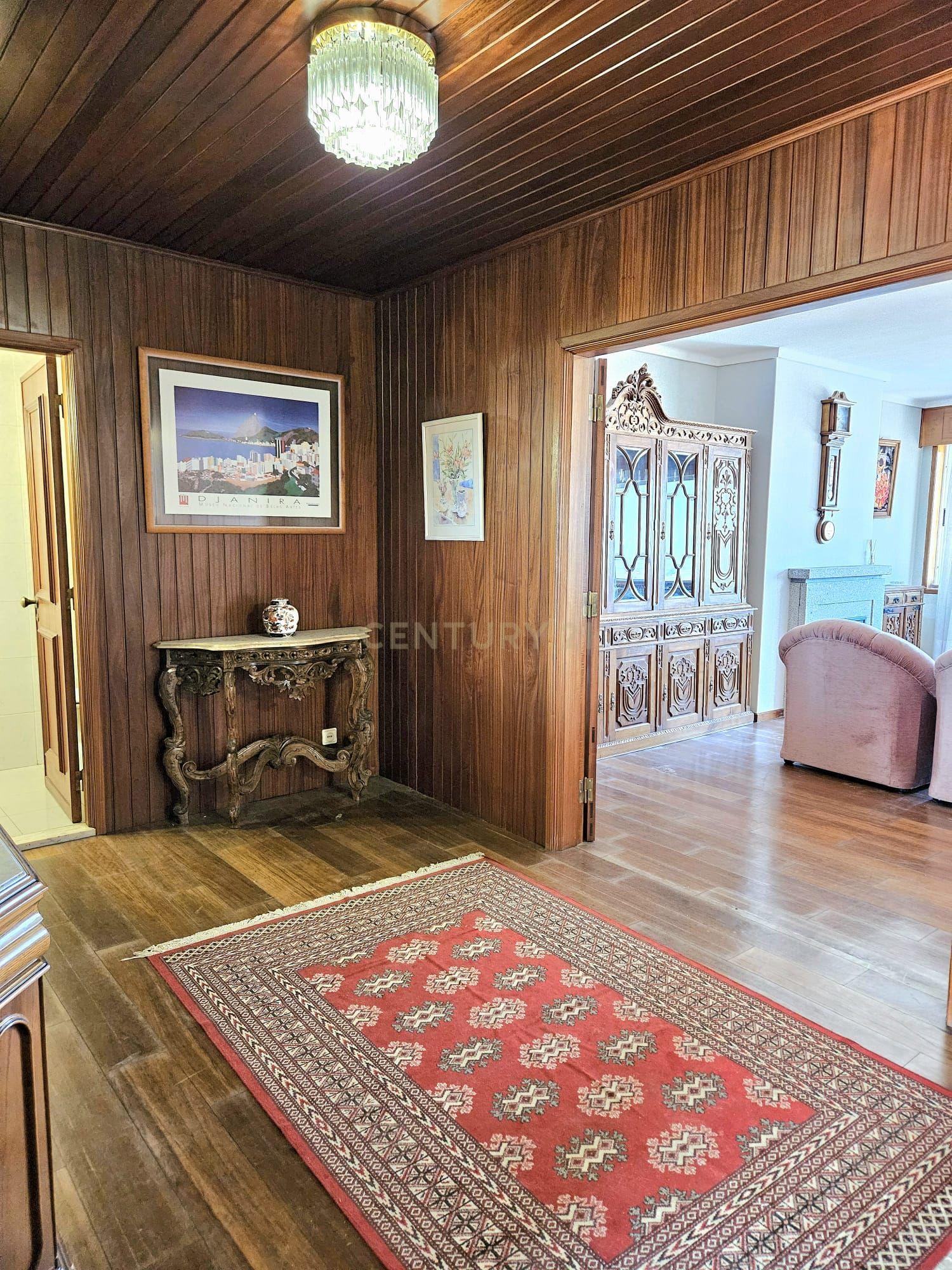 Fotografia 2 de 🏡 APARTAMENTO T4 NO CENTRO DE AVEIRO | GARAGEM FECHADA PARA 2 CARROS