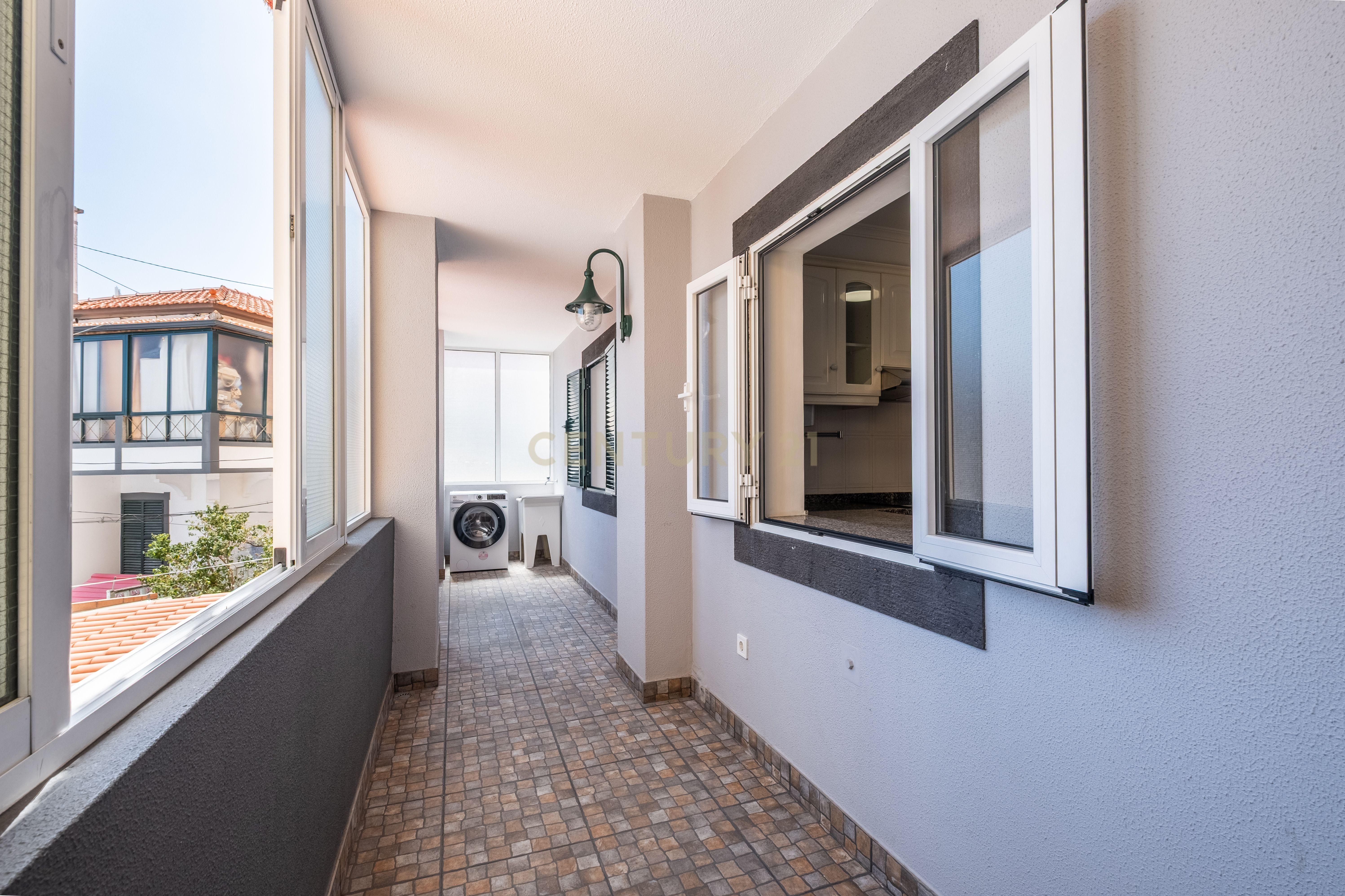 Fotografia 7 de Apartamento T2 para Arrendamento – Centro do Funchal, Ilha da Madeira