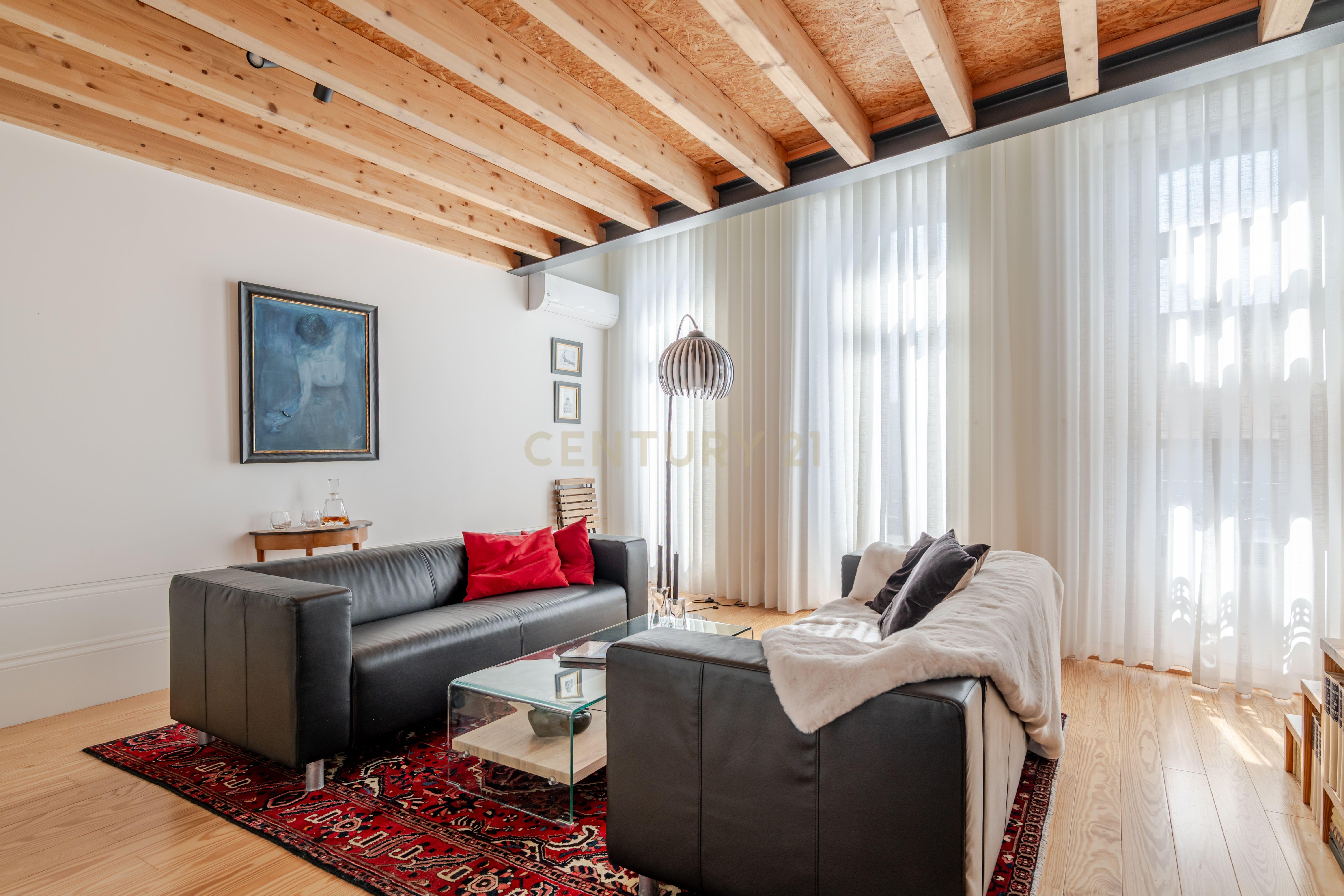Fotografia 8 de Apartamento T2 de Charme no Coração do Porto