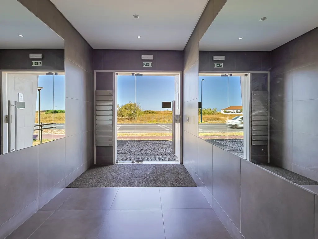 T1 - Apartamento Moderno no Montijo para Arrendamento - Image 12