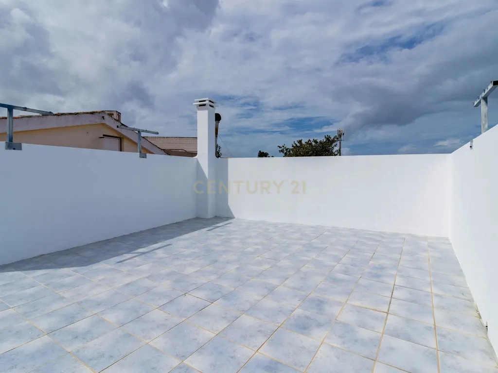 Excelente Moradia T3 na Burinhosa - Image 26