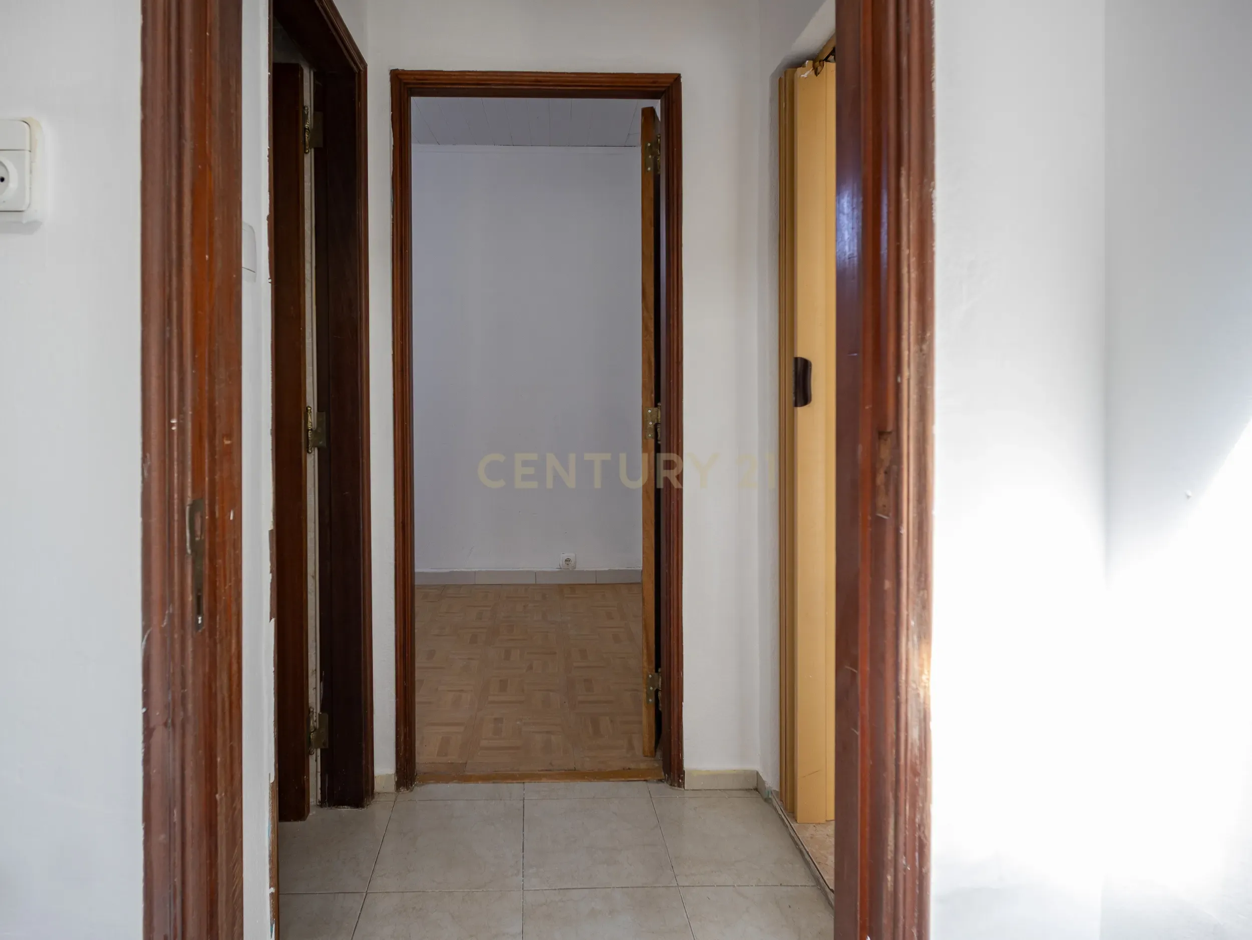 Fotografia 10 de Moradia T1 em Almada, União das Freguesias de Caparica e Trafaria