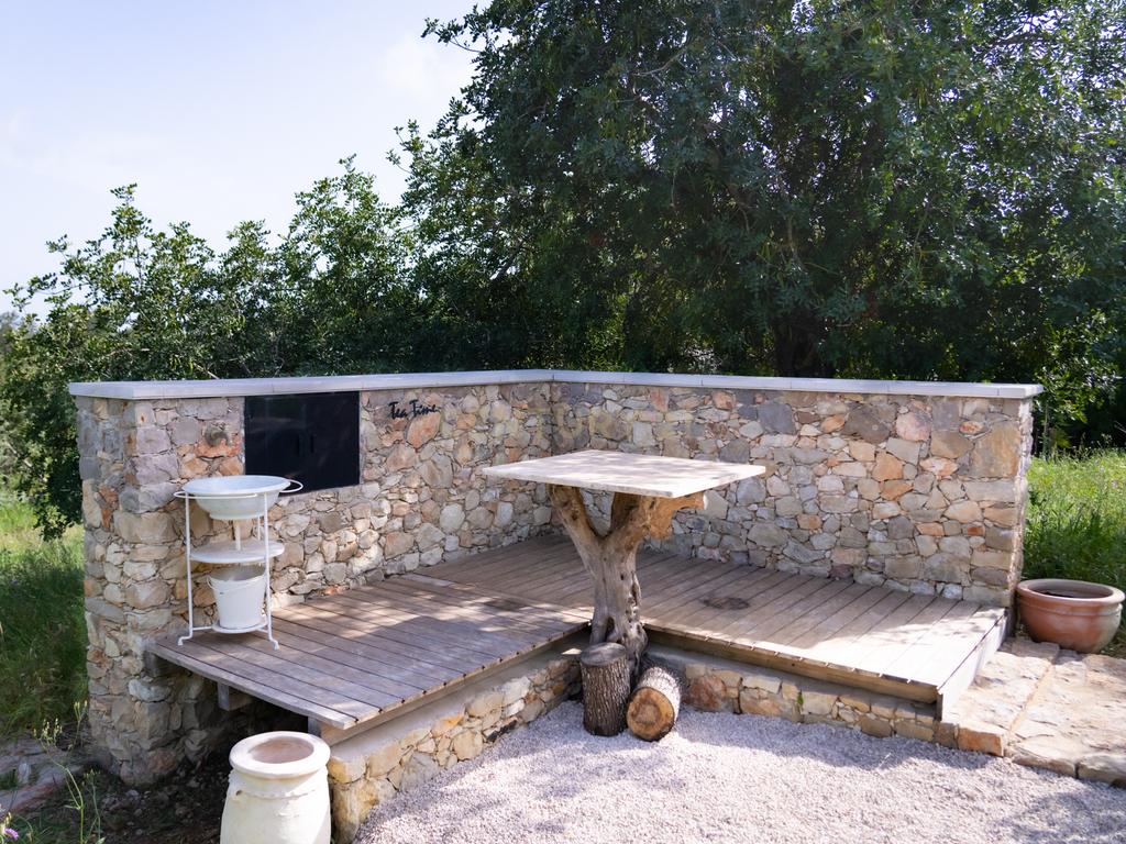 Propriedade com três habitações, piscina aquecida e sauna, num terreno de 10.000 m² - Image 143