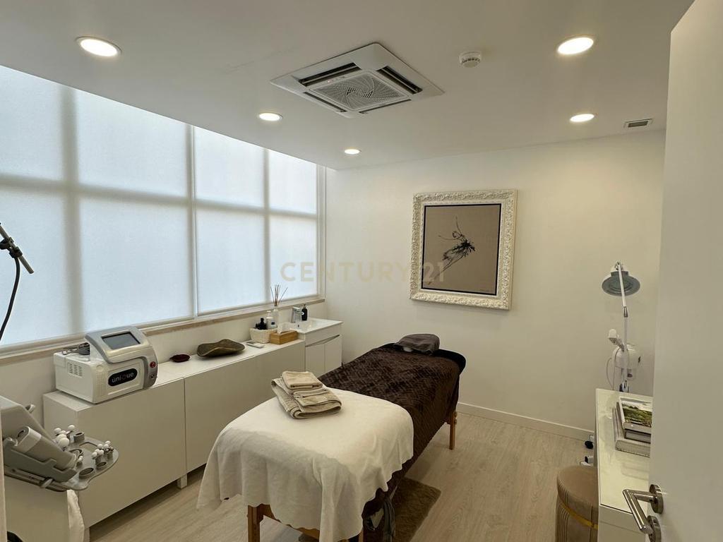 Clinica de medicina estética - Parque das Nações  - Image 5