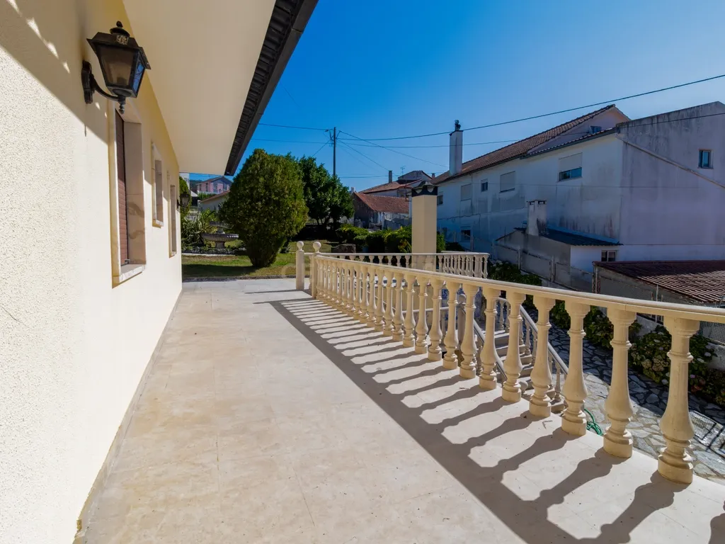 CONJUNTO MORADIA, 4 APARTAMENTOS E PAVILHÃO - Image 40