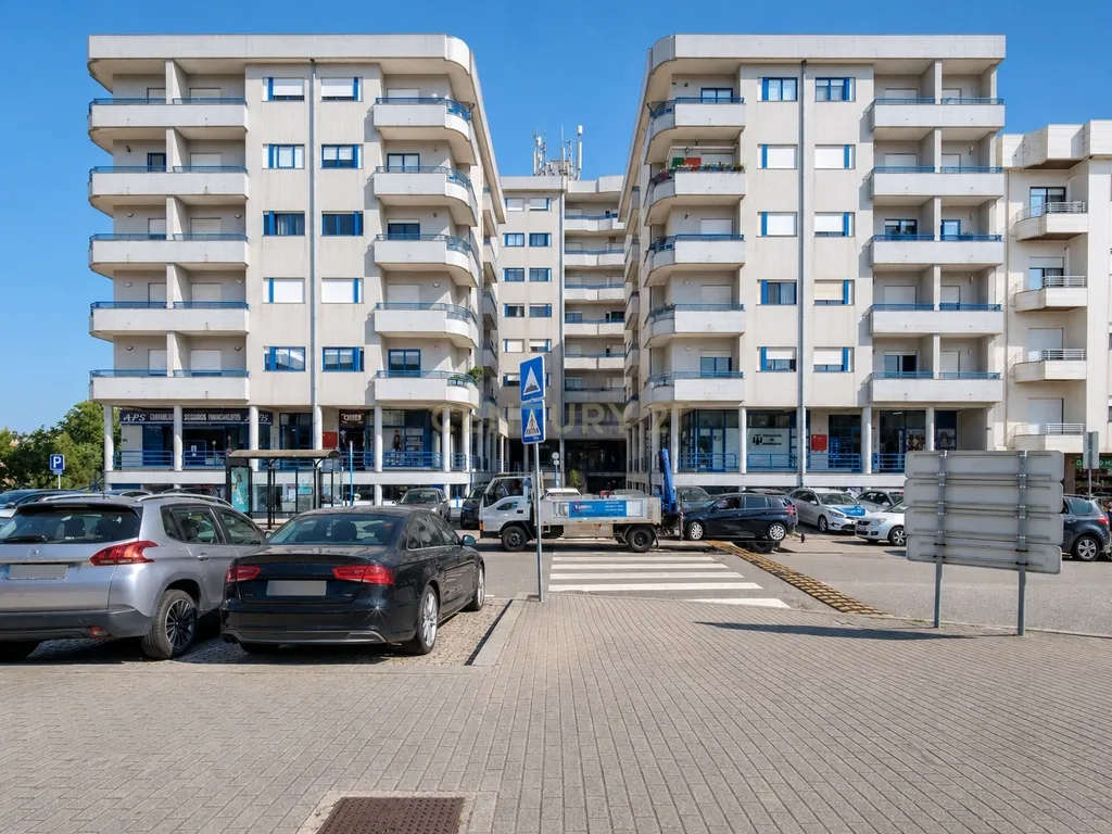 Apartamento T2 no Centro de São Pedro da Cova | Gondomar | Lugar Garagem - Image 24