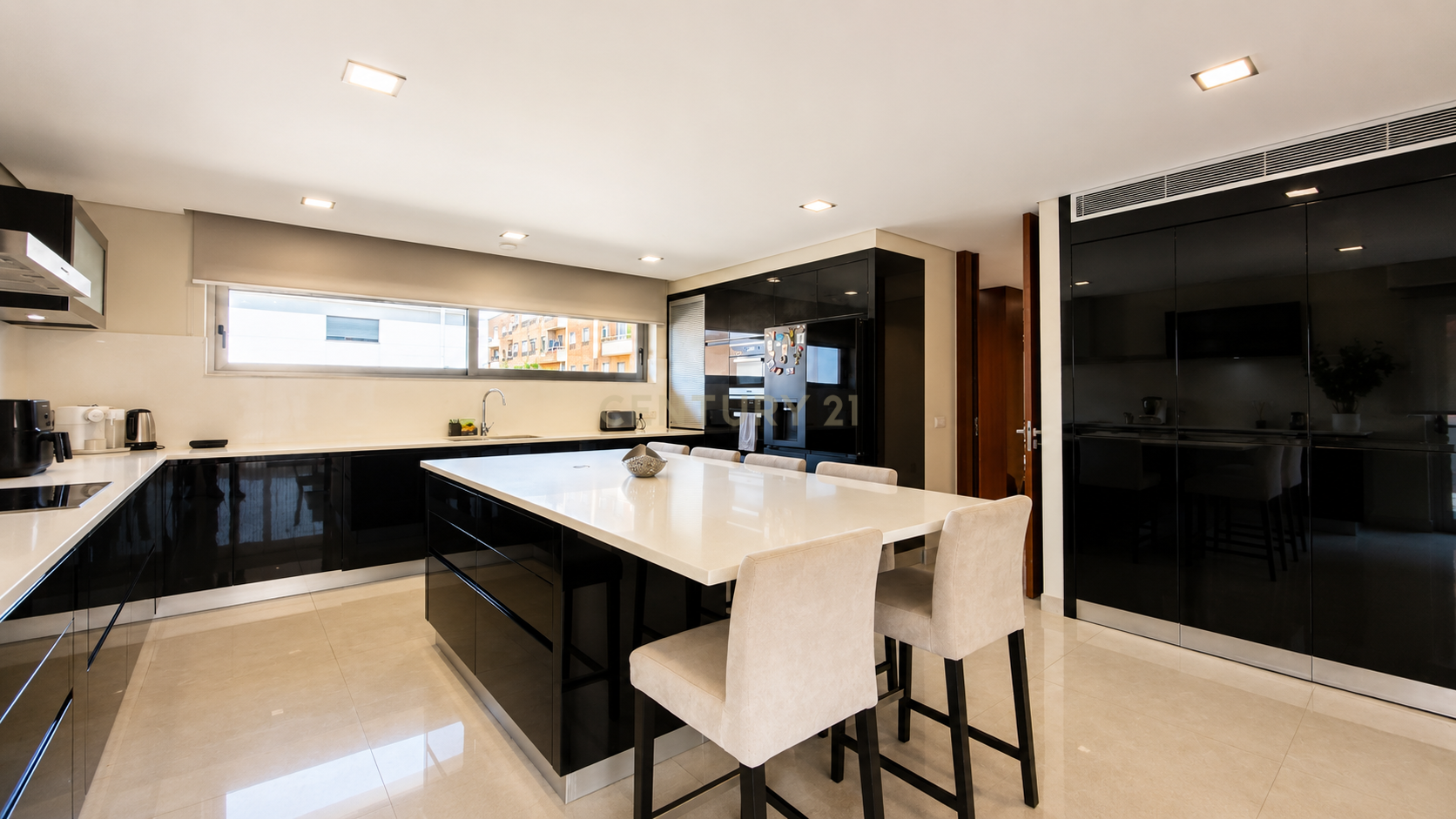 Fotografia 12 de Moradia T5 de gama alta com piscina aquecida e 977 m² de terreno — Beiriz, Póvoa de Varzim