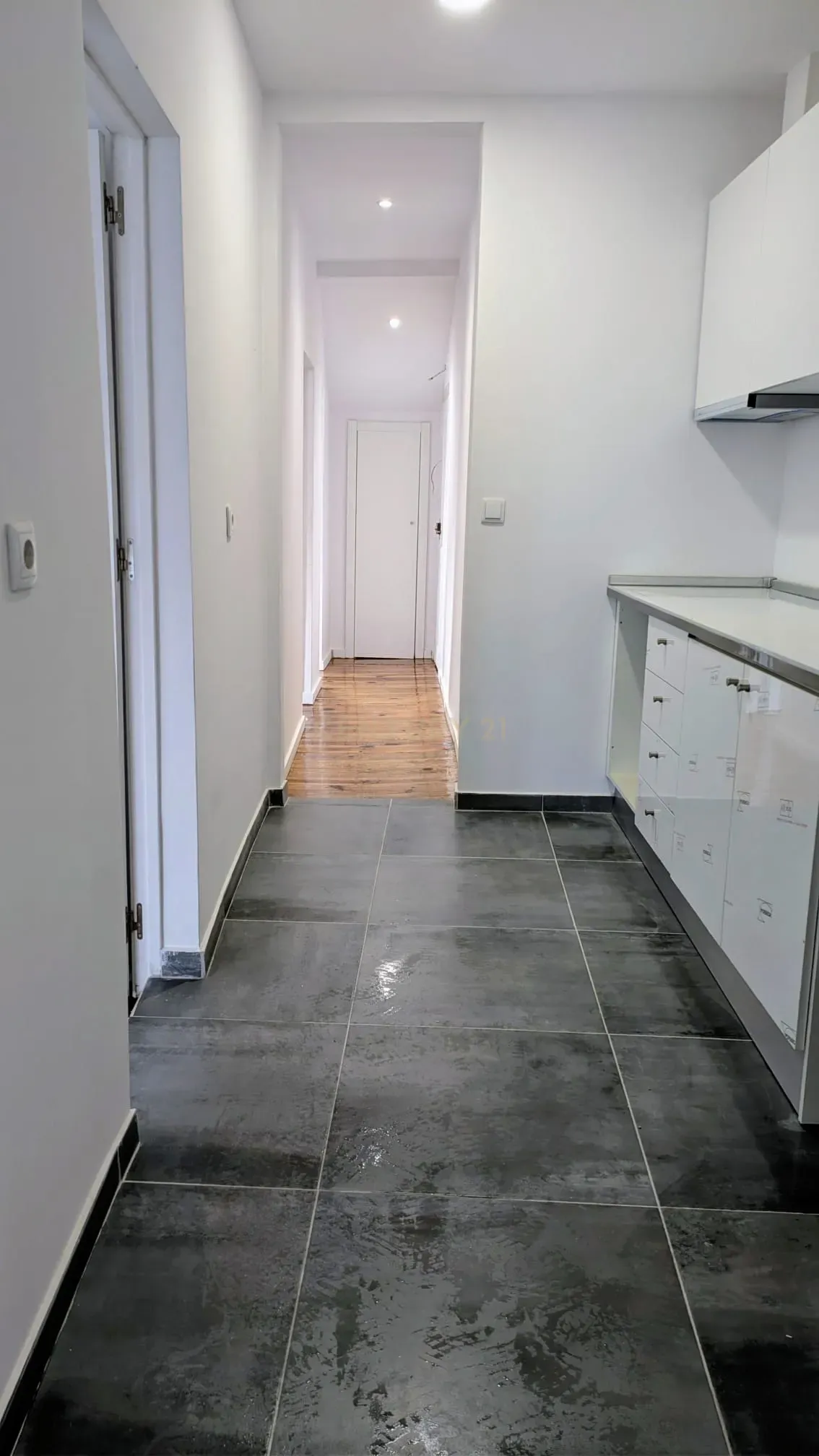 Fotografia 10 de Apartamento T2 no vibrante bairro de Benfica
