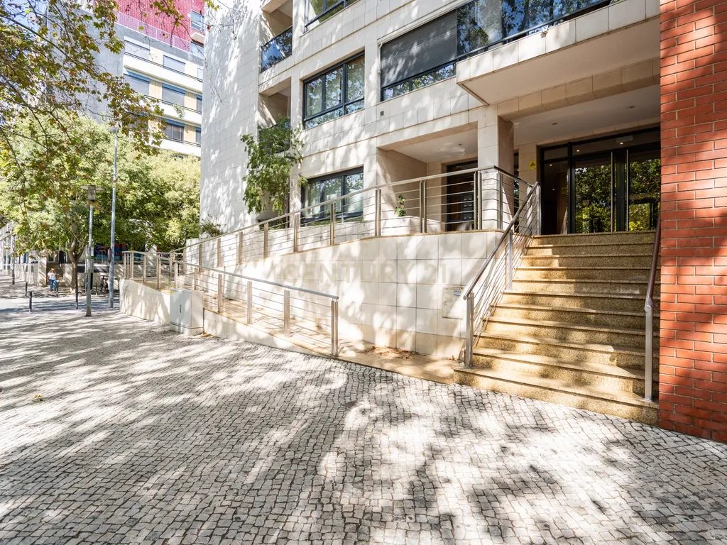 T3 para venda no Parque das Nações, Lisboa - Image 2