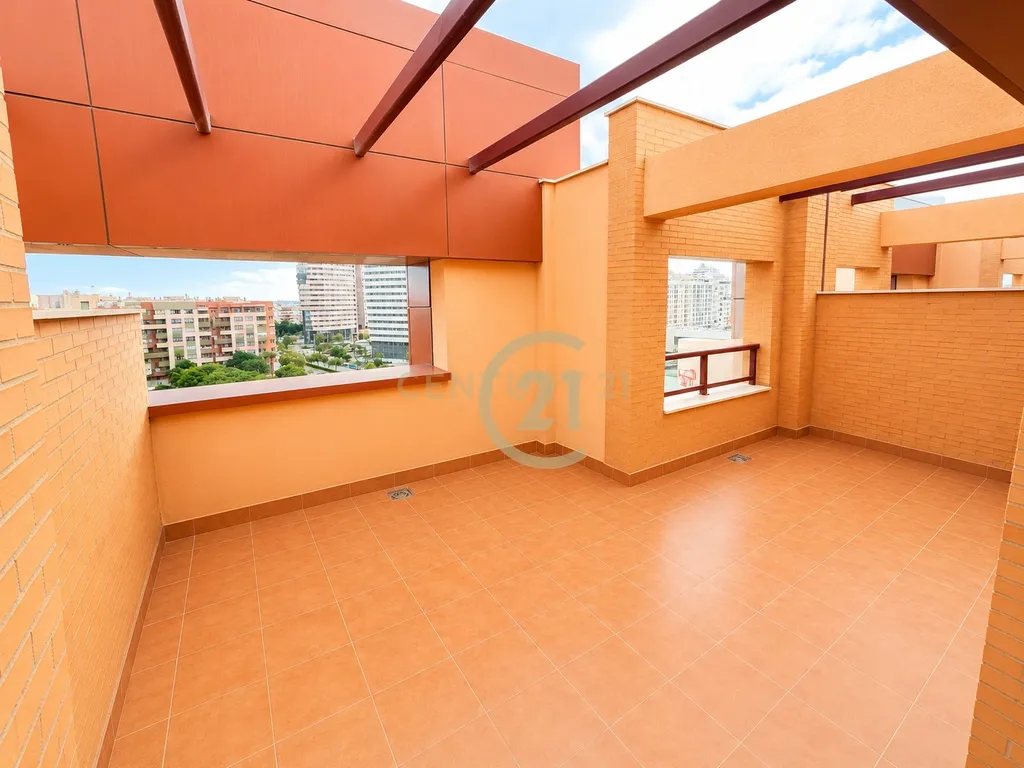 Espetacular Cobertura com Grande Terraço e Garagem em Teatinos - Image 21