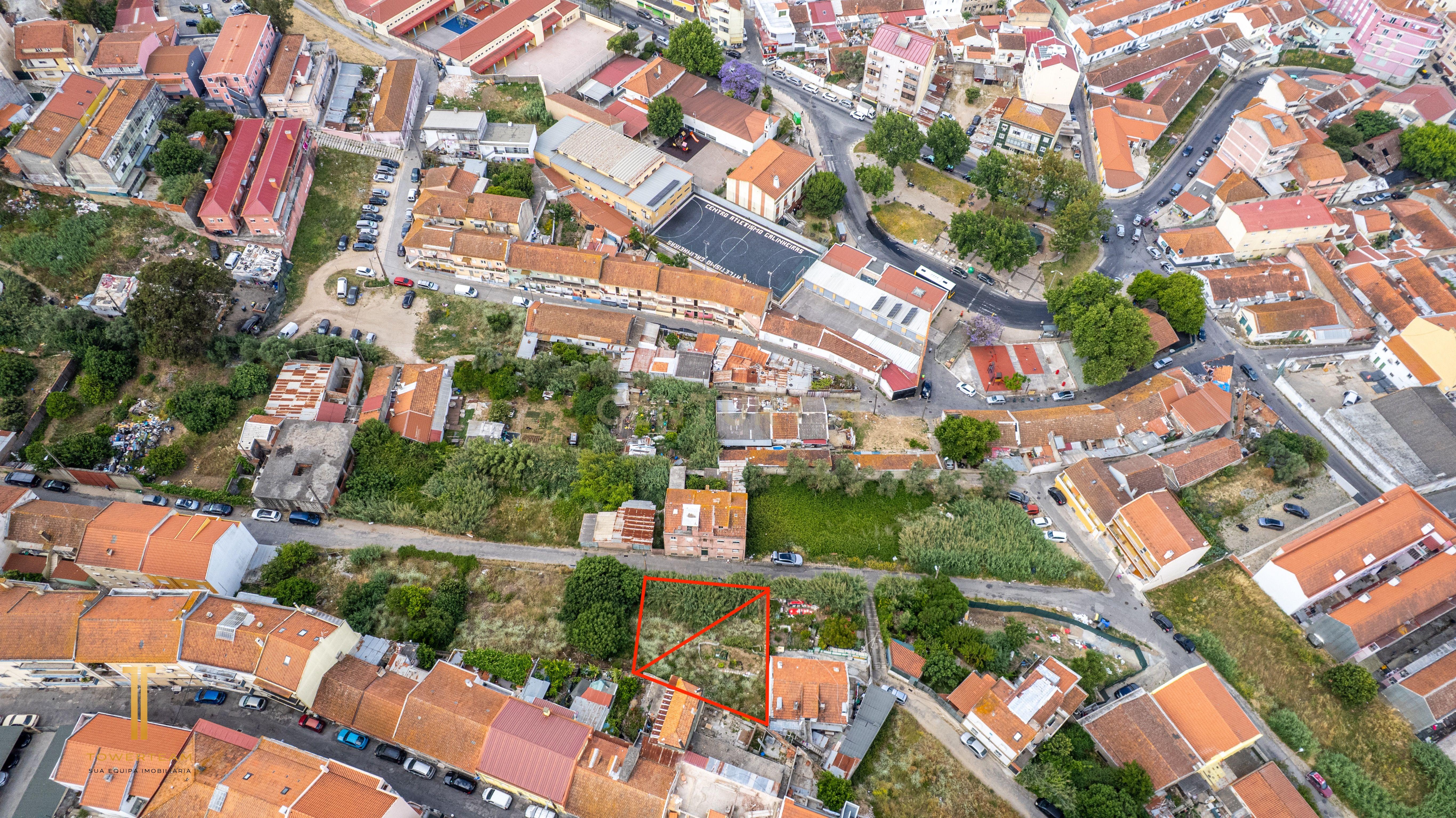 Fotografia 5 de Terreno urbano para venda – 291 m² | Rua Particular à Quinta do Reguengo, Lisboa