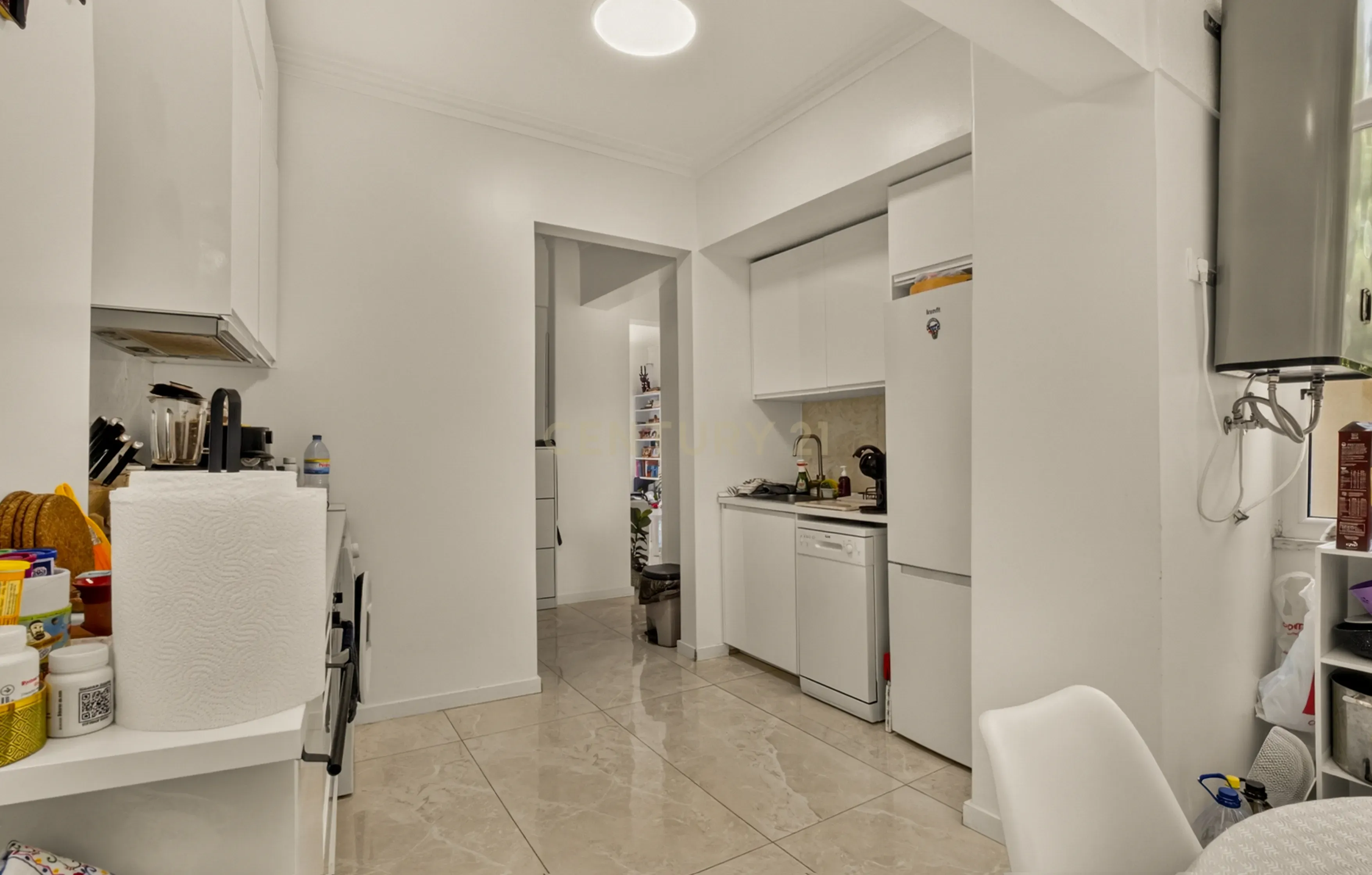 Fotografia 5 de Apartamento T2 totalmente renovado em Cascais | Excelente oportunidade de investimento