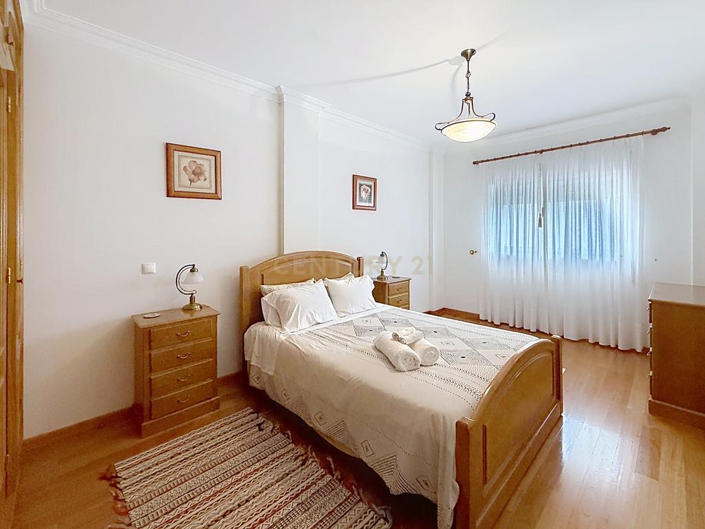 Apartamento com Vista Mar em Nazaré - 3 Quartos - Image 19
