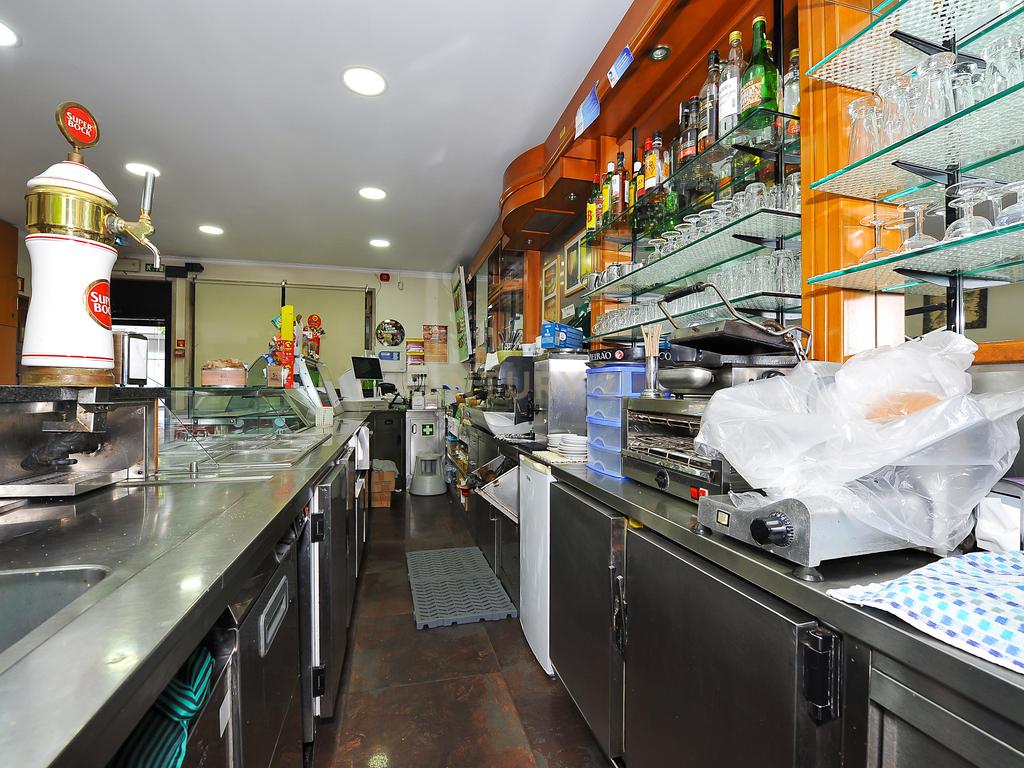 Trespasse de Café-Snack em Carnaxide. Excelente oportunidade de negócio - Image 17