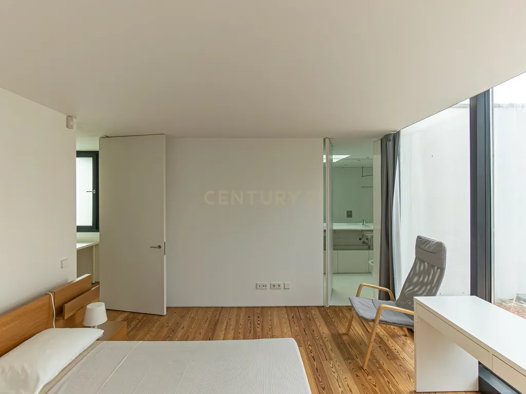 Apartamento T2 com 149 m2 - Centro Histórico de Matosinhos - Image 21