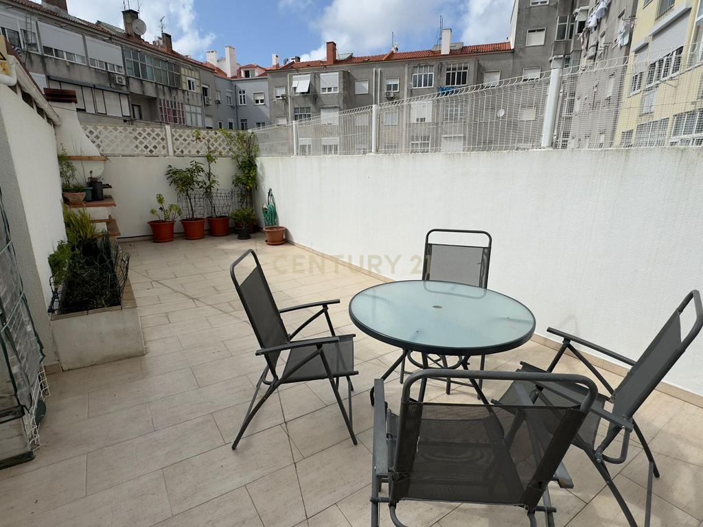 T3 Amadora com excelente Terraço e Parqueamento - Image 14