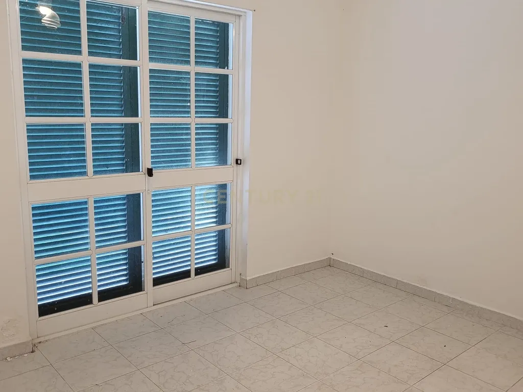 Quinta 8000m2 com 4 Moradias T2 e T3 - Image 28