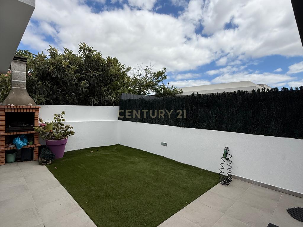 Moradia Geminada T3 - Fernão Ferro - Image 15