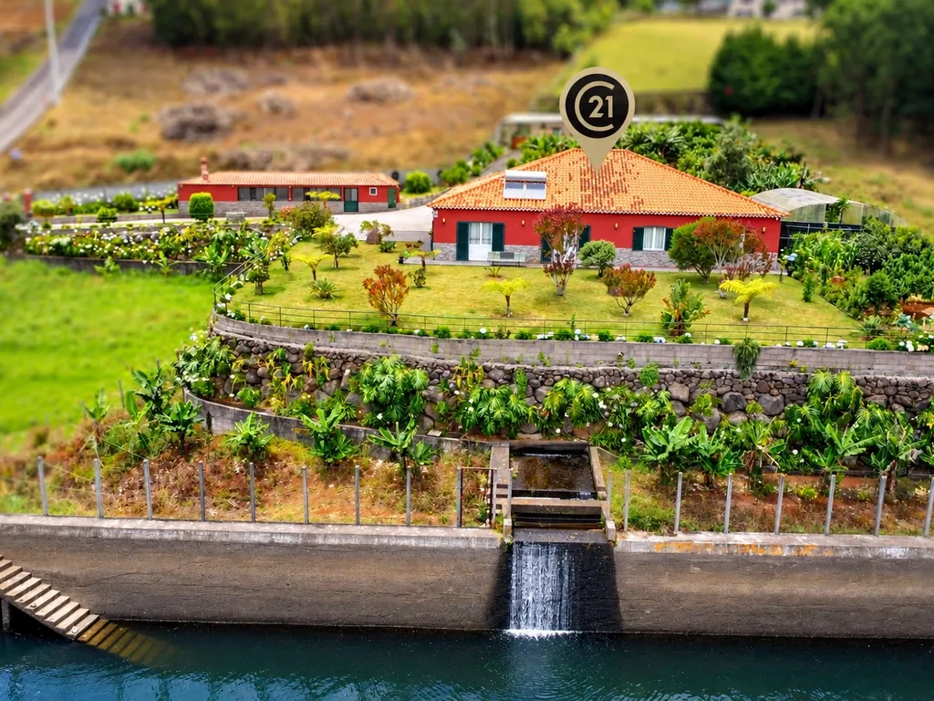 Casa Térrea em Santa Cruz - Image 3