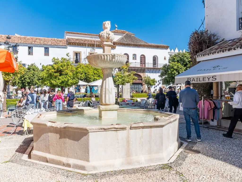 Apartamento Luminoso com Terraço Privativo na Cobertura no Coração de Marbella - Image 44