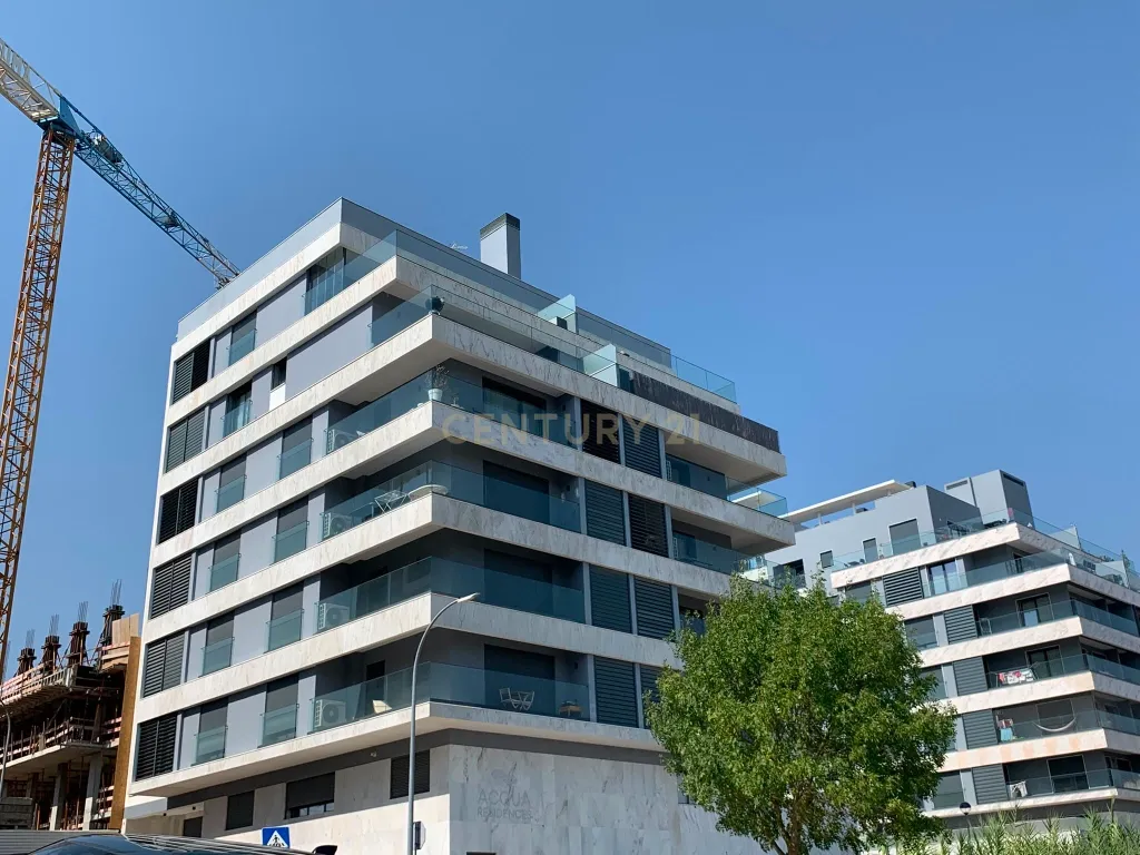 Oportunidade De Investimento Terreno Centro Amadora com projeto aprovado e licenças a pagamento - Image 3