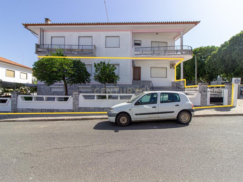 📍 **Localização Premium – Próxima da Escola D. Manuel I, Beja** - Image 5
