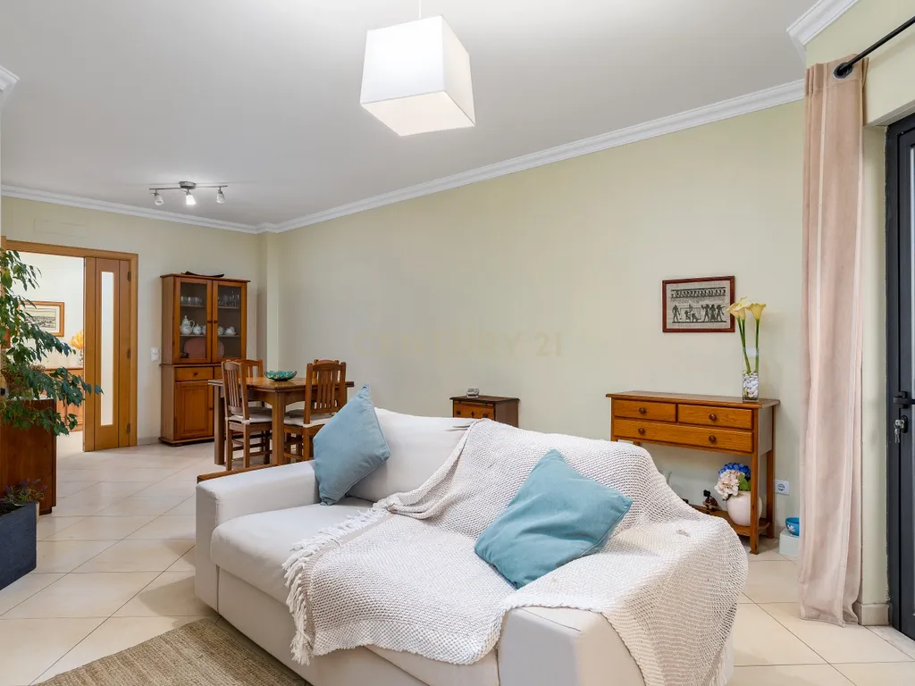 Apartamento T3 com vista mar em Faro - Image 7