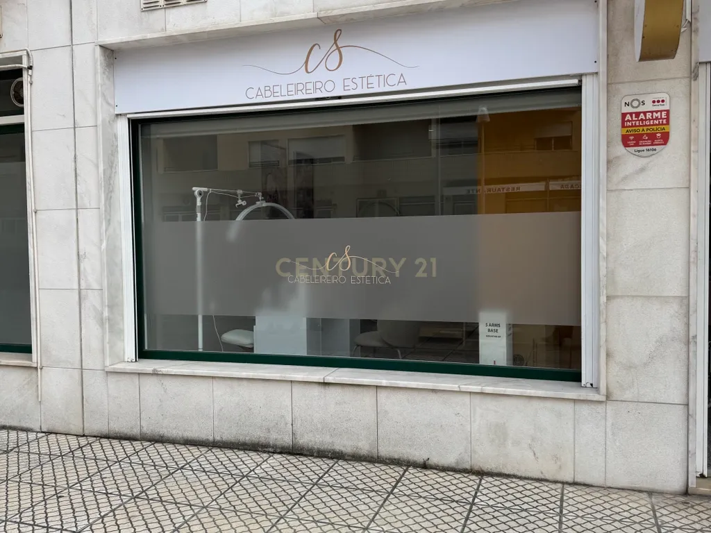 Trespasse de cabeleireiro- Telheiras - Image 17