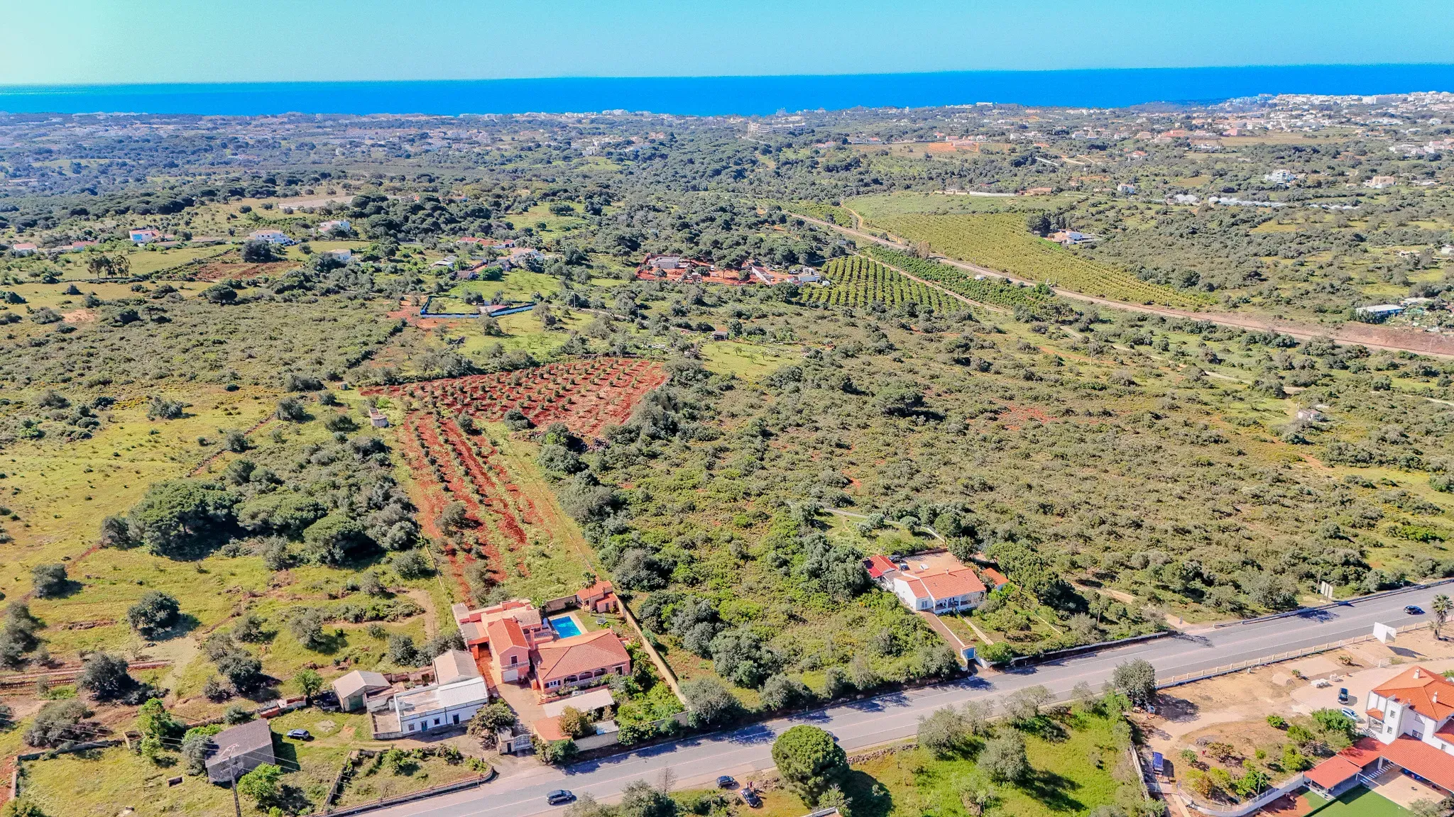 Terreno com Localização Estratégica e Acesso Direto à N125 – Albufeira - Image 7